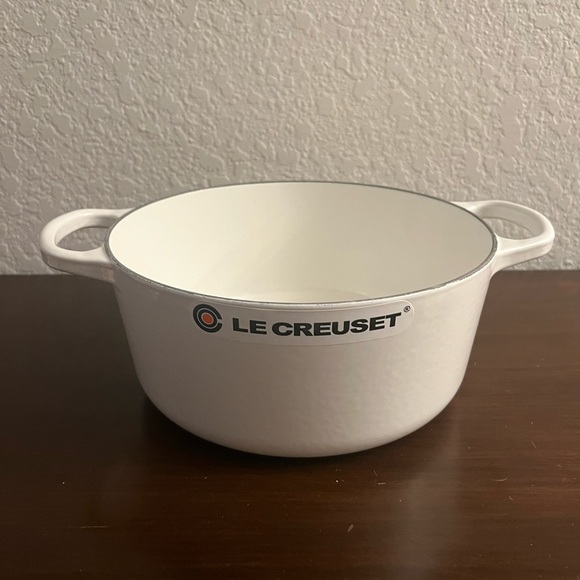 Le Creuset 4.5qt Pride Dutch Oven - Picture 3 of 8